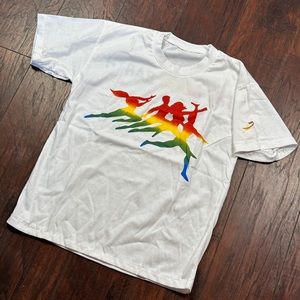 The Good Earth 1990s Running t shirt
